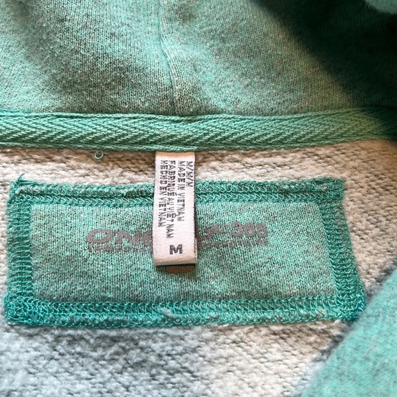 O’NEILL cowl neck sweater - Picture 2 of 3